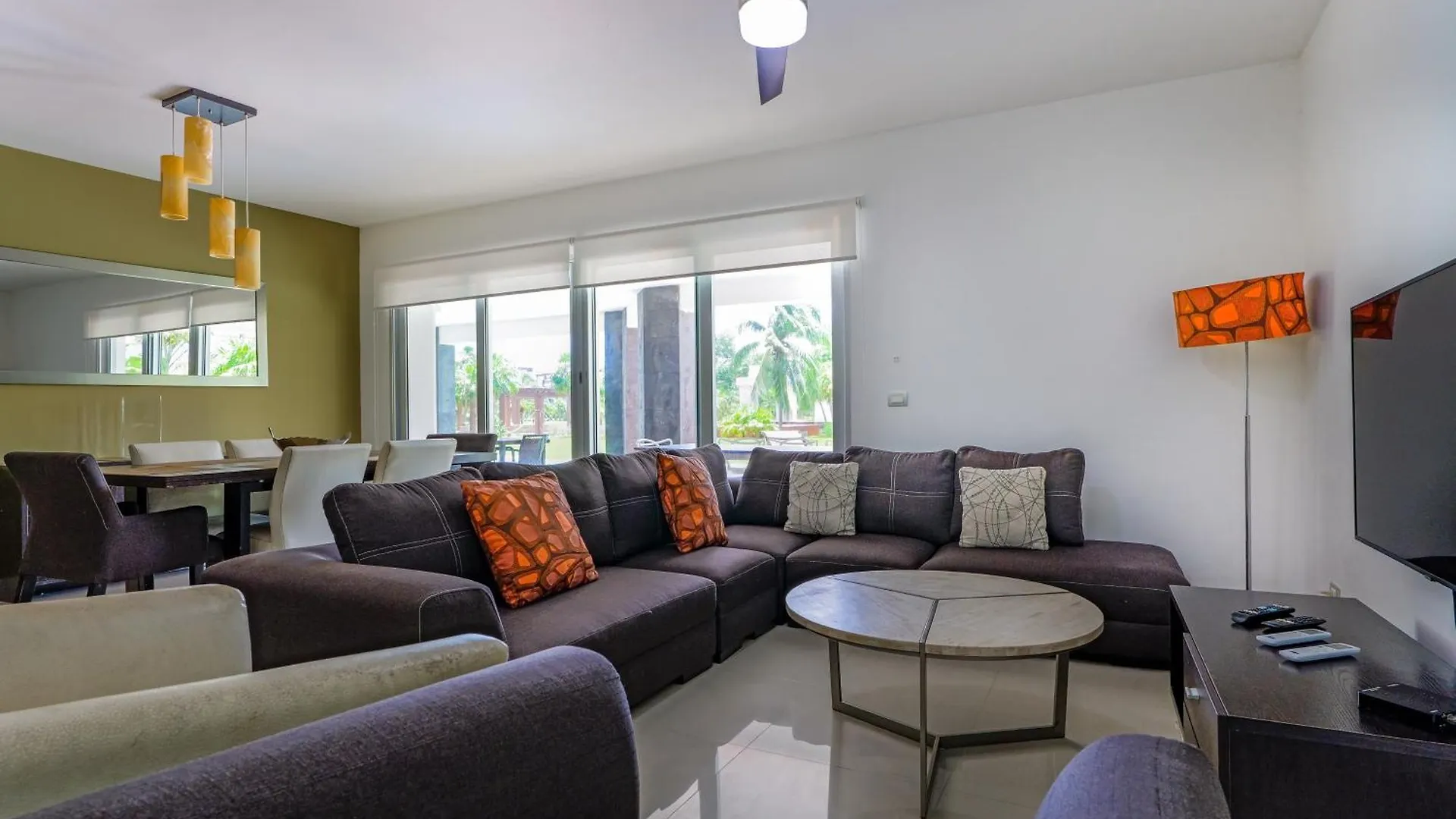 Seaside Serenity Retreat At Mareazul Norte 普拉亚卡门 公寓
