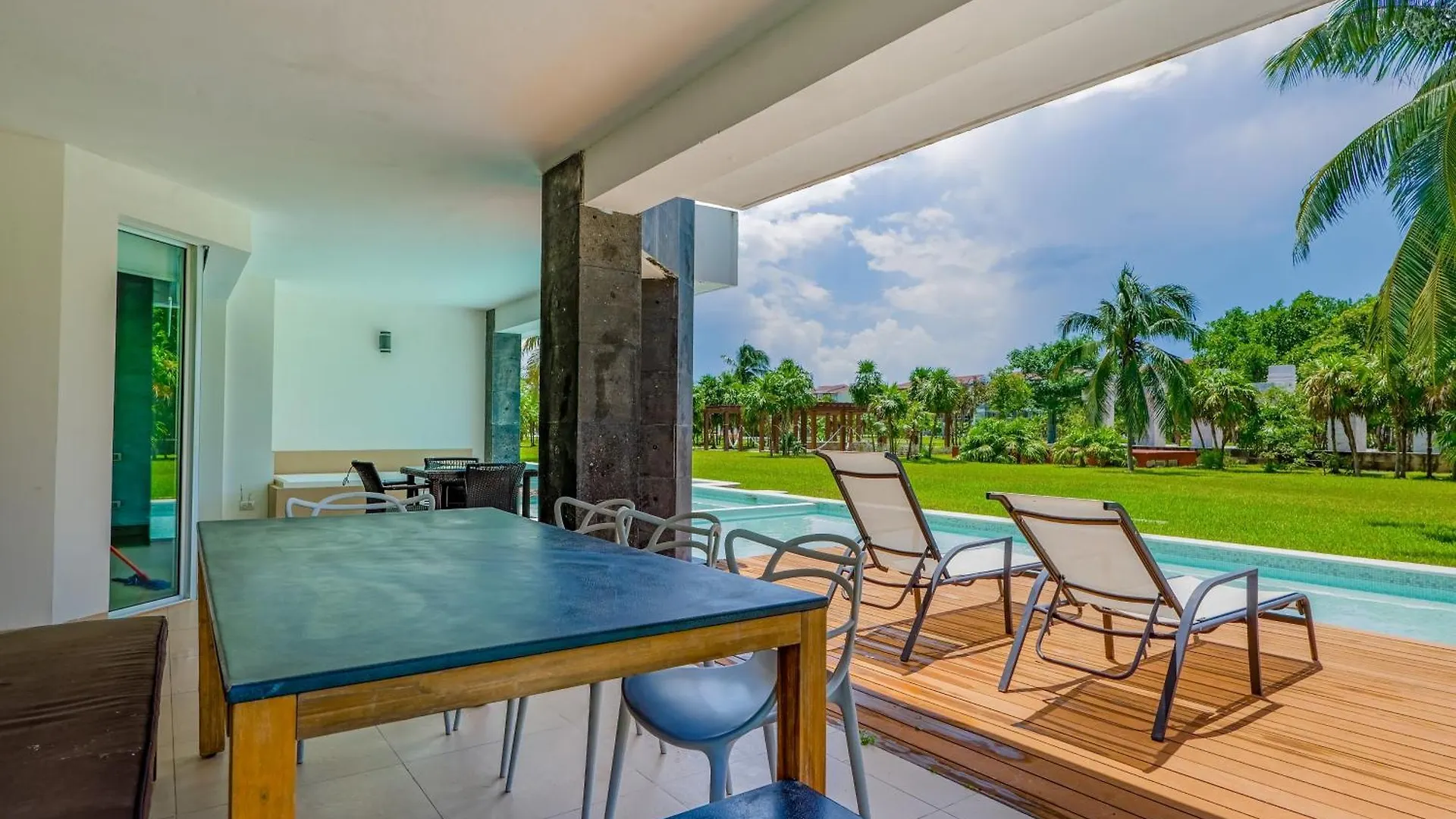 公寓 Seaside Serenity Retreat At Mareazul Norte 普拉亚卡门