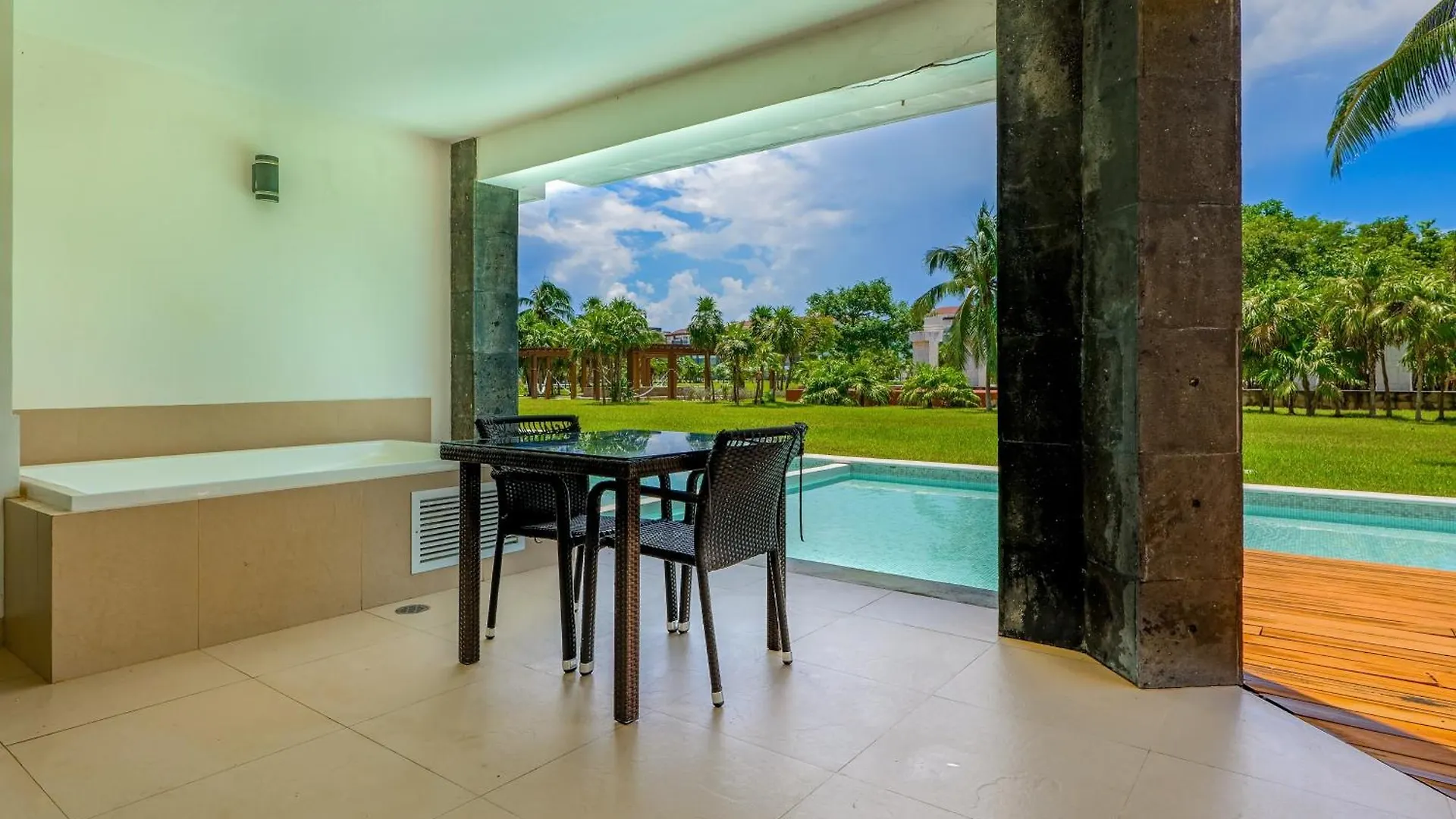 Seaside Serenity Retreat At Mareazul Norte 普拉亚卡门 0*,